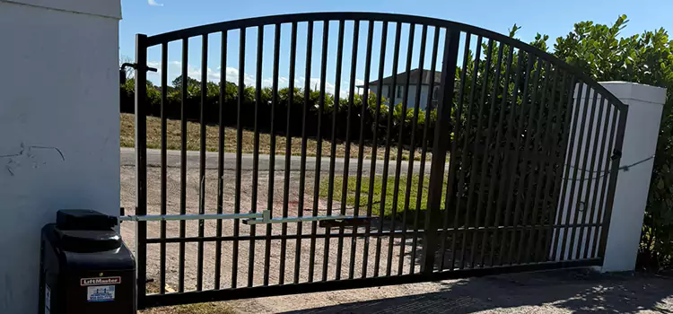 Driveway Fence Repair Wheaton
